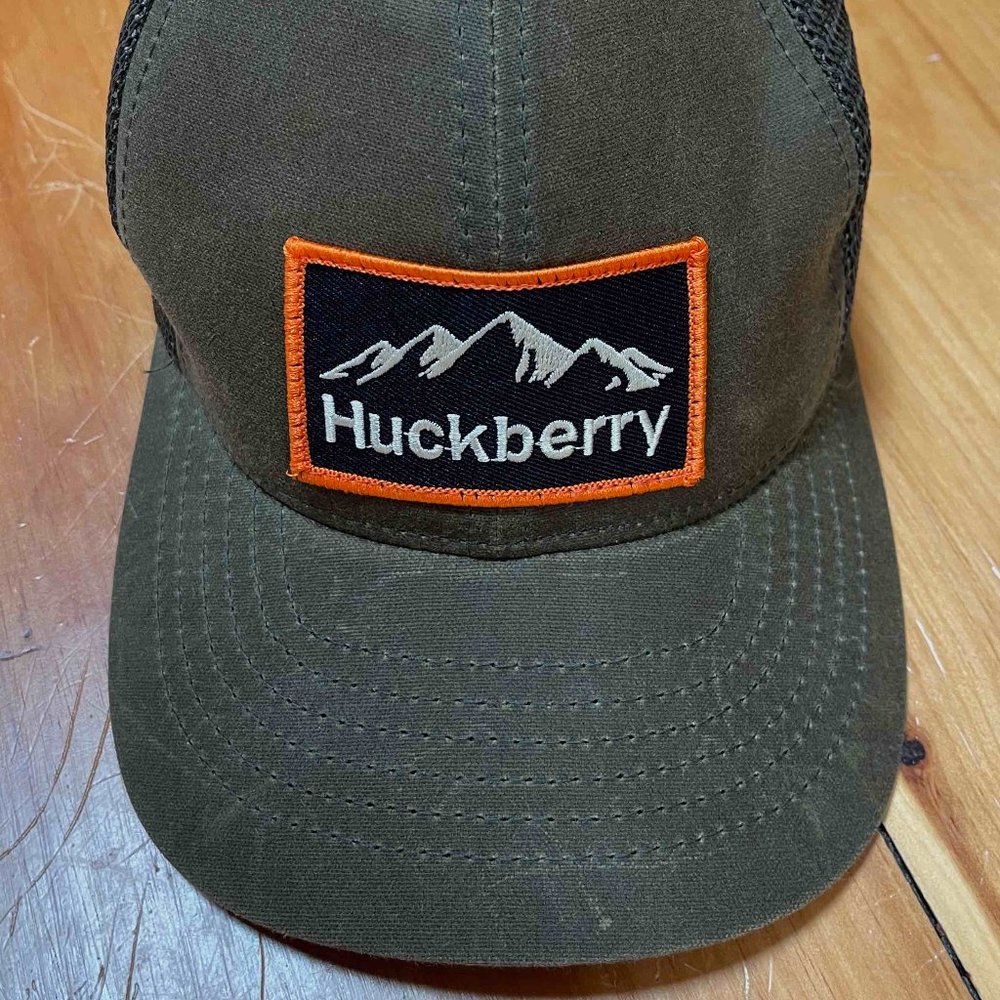 HUCKBERRY  Waxed Canvas Trucker Hat